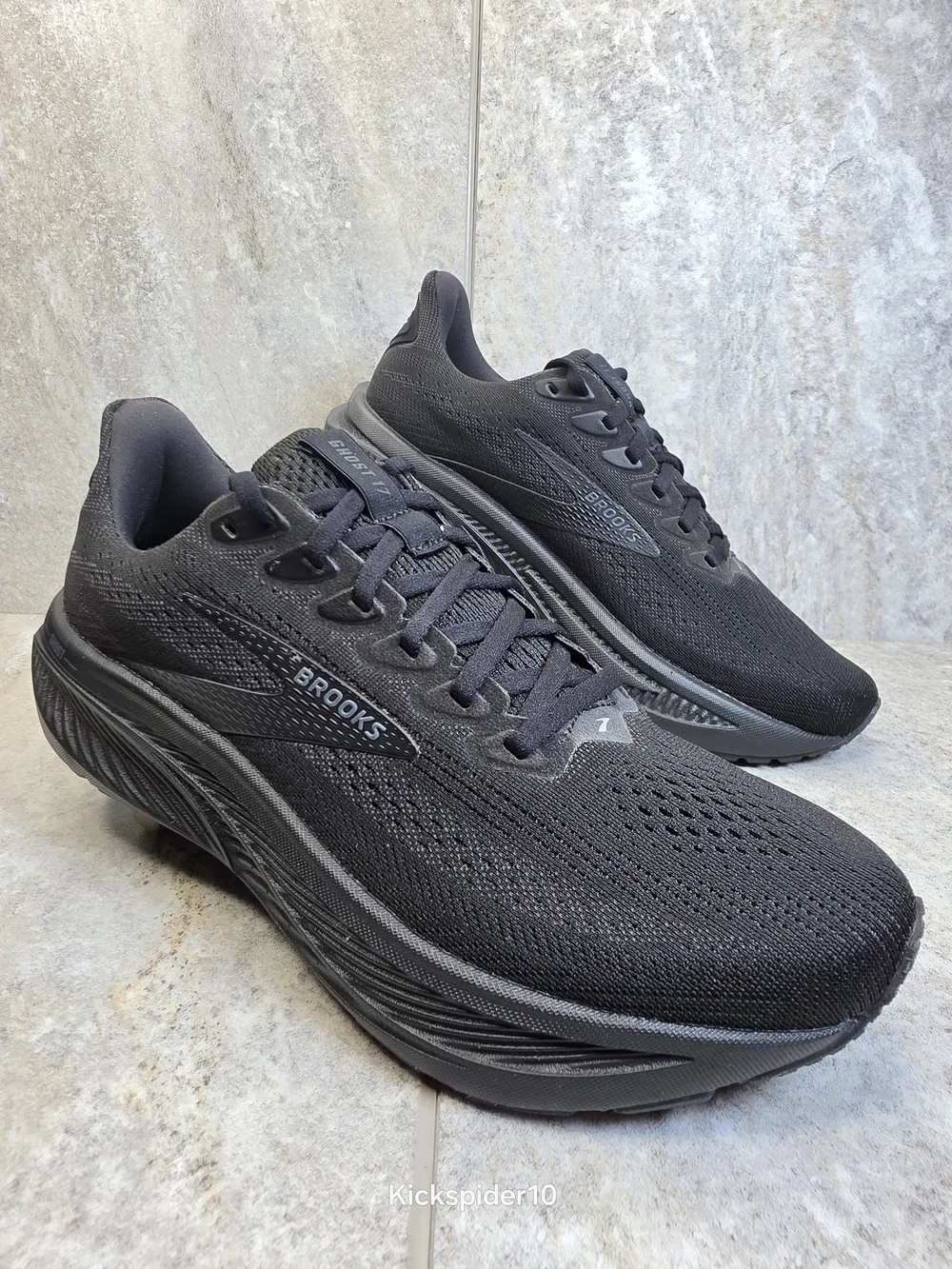 Brooks ghost 17